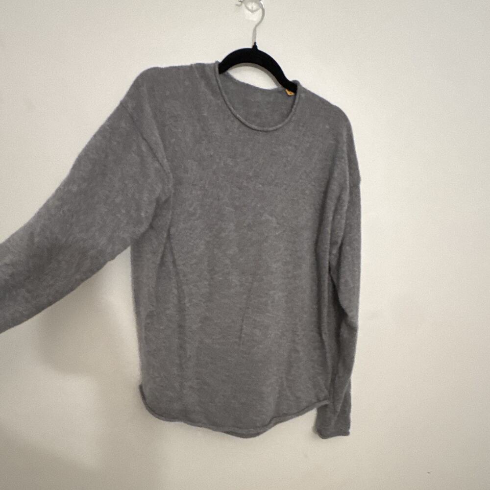 Women's 100 % Cashmere Grey Long Sleeve Sweater Size Medium